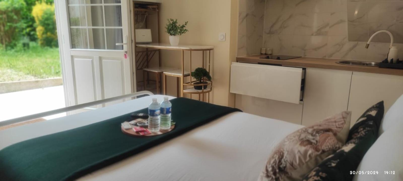 Le Cocoon Dore Пуатьє Екстер'єр фото